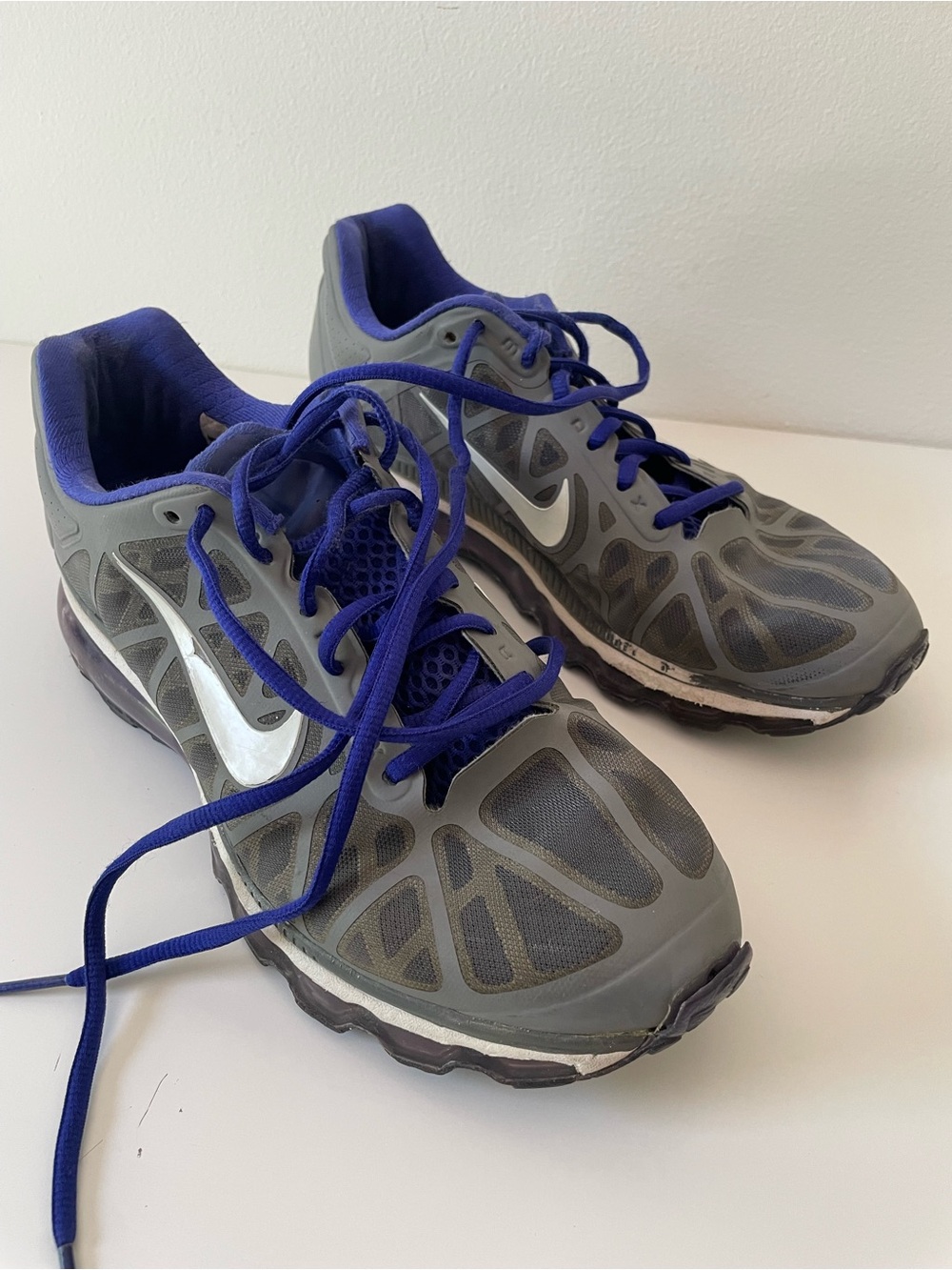 Nike Airmax Gray and Purple Athletic Sneakers
